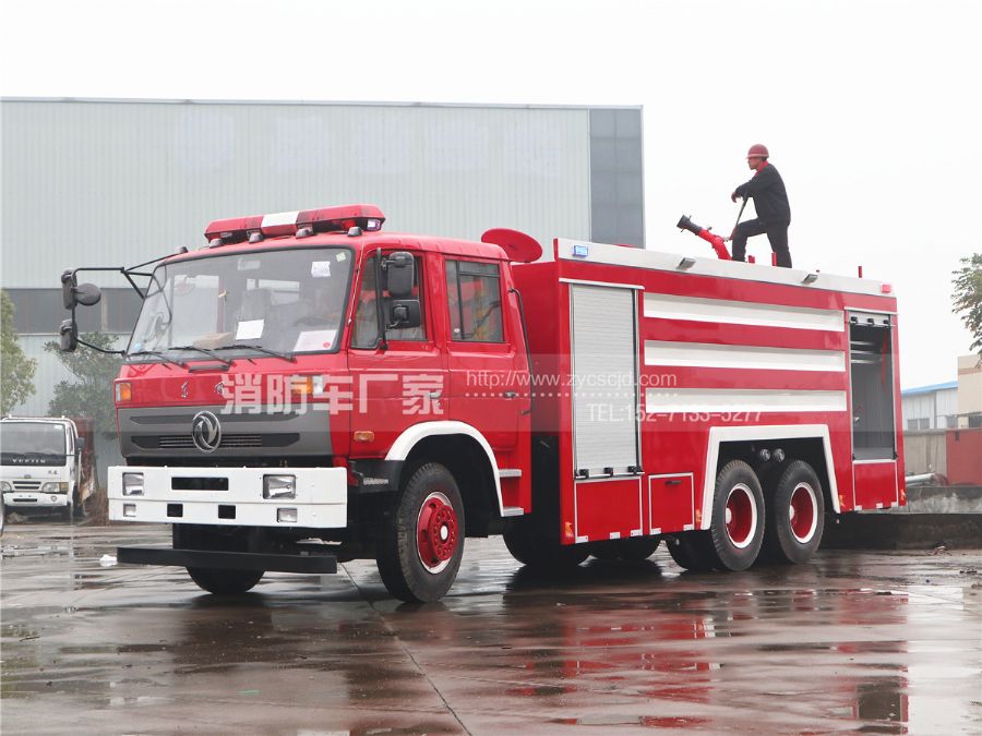 東風后雙橋12噸泡沫消防車 東風后雙橋12噸泡沫消防車