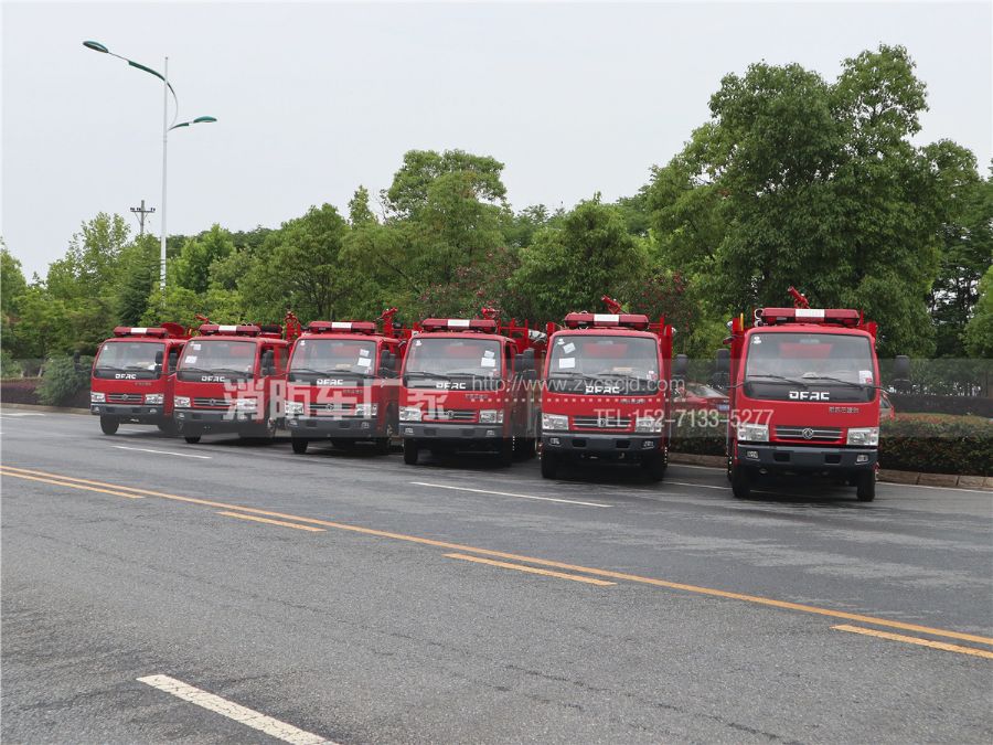 東風(fēng)3噸水罐消防車 東風(fēng)3噸水罐消防車