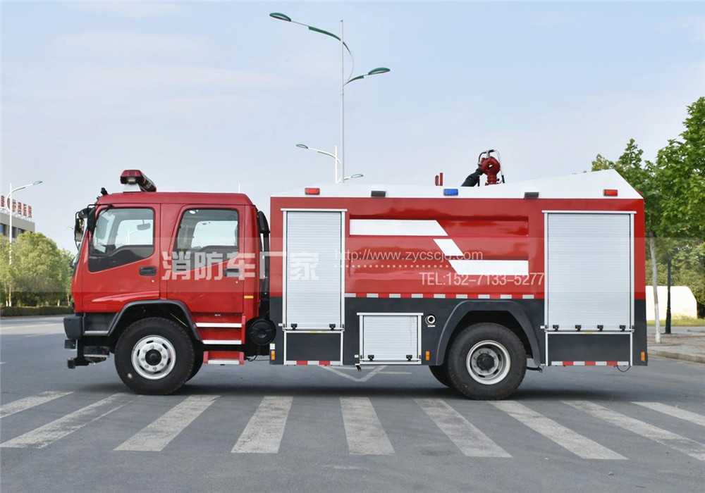 五十鈴8噸水罐消防車高清圖片 五十鈴8噸水罐消防車高清圖片